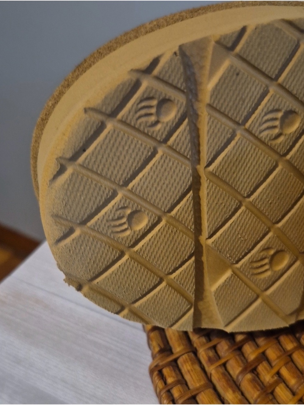 BearPaw Women's Tan Shearling-Lined Slipper Clogs - Picture 5 of 5